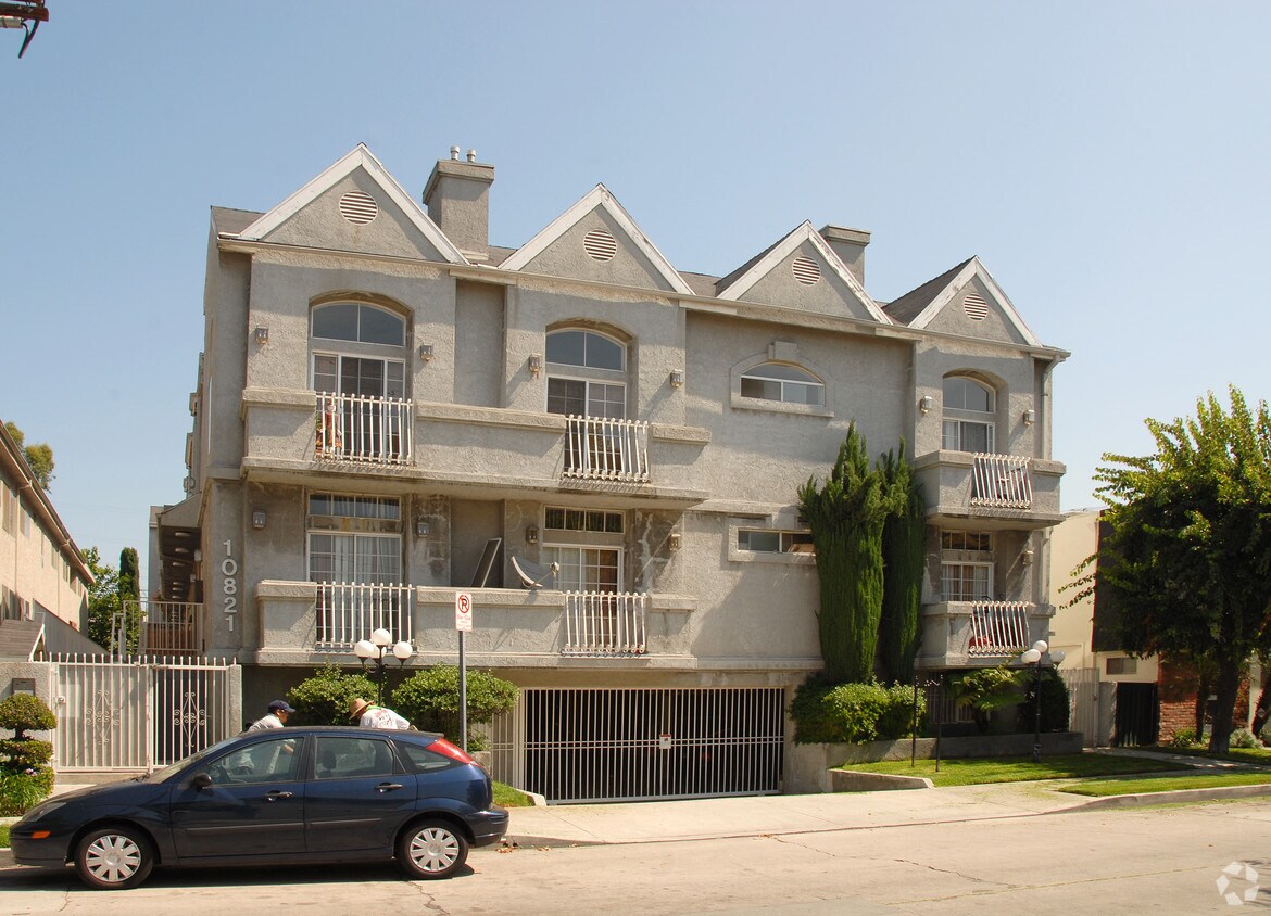 Foto del edificio - 10821 Blix St