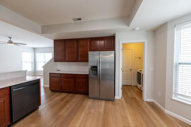 Building Photo - 4480 Snowy Meadow Dr