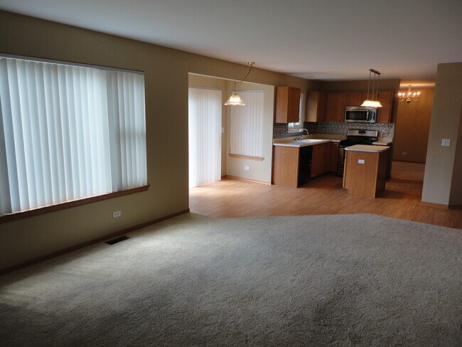 Foto del edificio - 10151 Bennington Drive