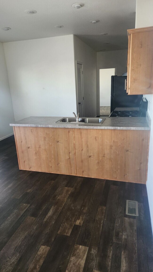 Building Photo - 11 Bon Rea Cir