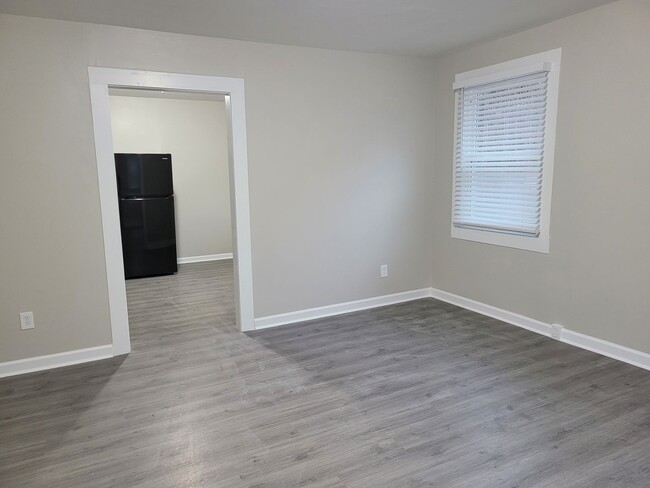 Building Photo - Totally Updated 3 BR 1 BA in Newnan