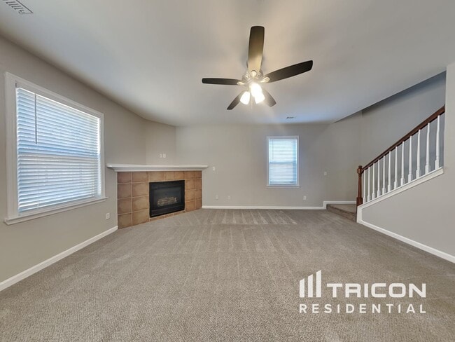 Building Photo - 8953 Crestview Cir