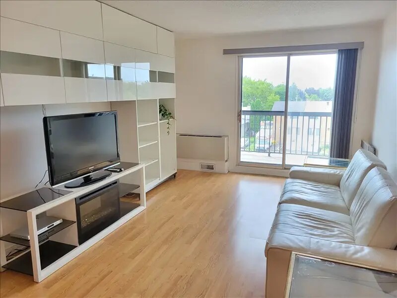 4201550 Panama Av, Brossard, QC J4W 2W3 Condo for Rent in Brossard