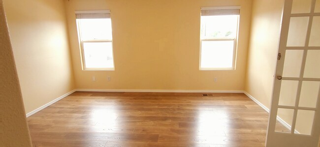 Foto del edificio - Prairie Clover Dr