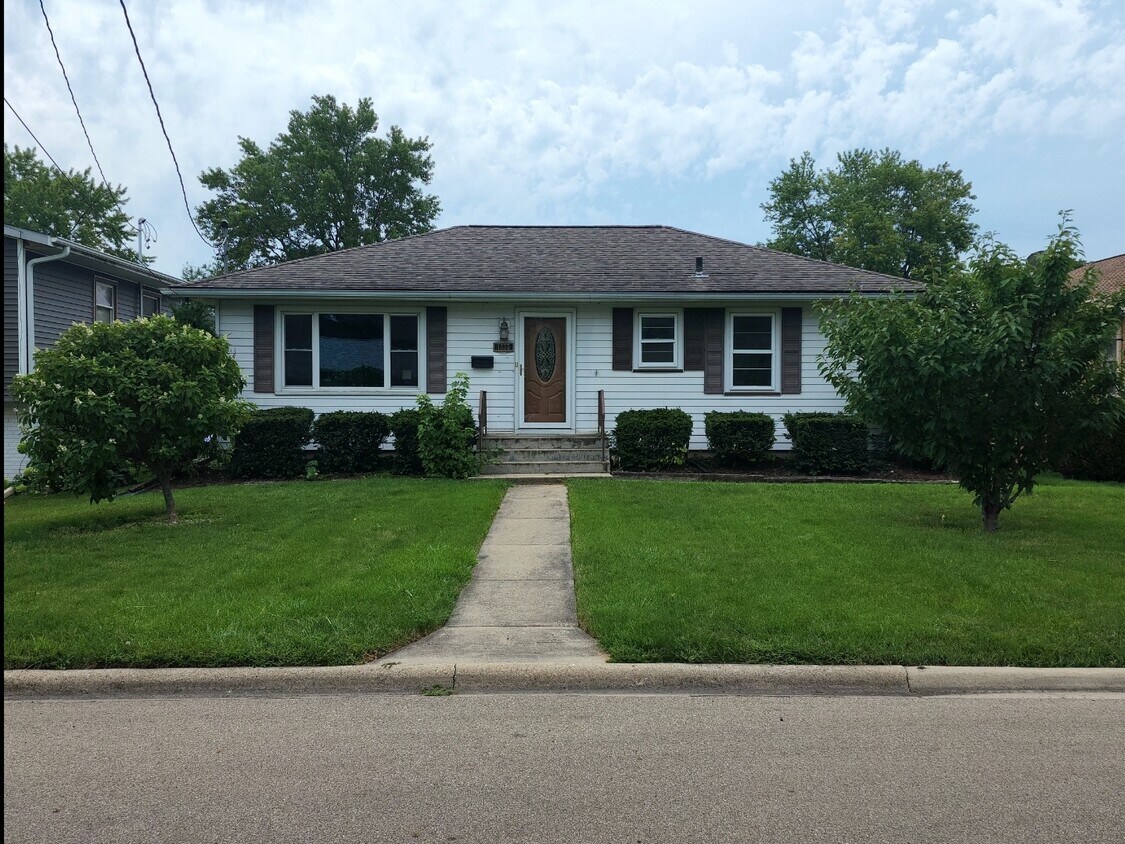 Primary Photo - 1337 W Washington St