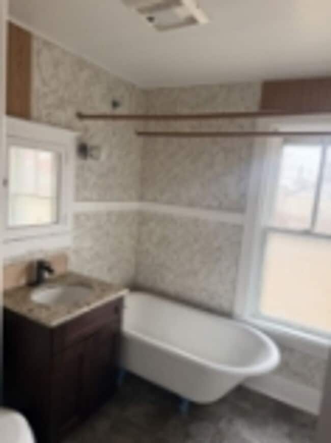 Building Photo - 2549 N Vel R. Phillips Ave