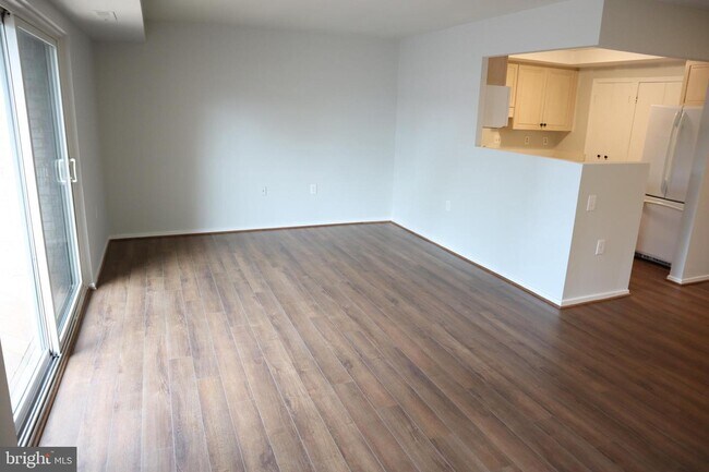 Foto del edificio - 10022 Stedwick Rd