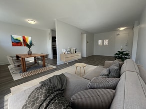 Building Photo - 121 Dudhope Avenue