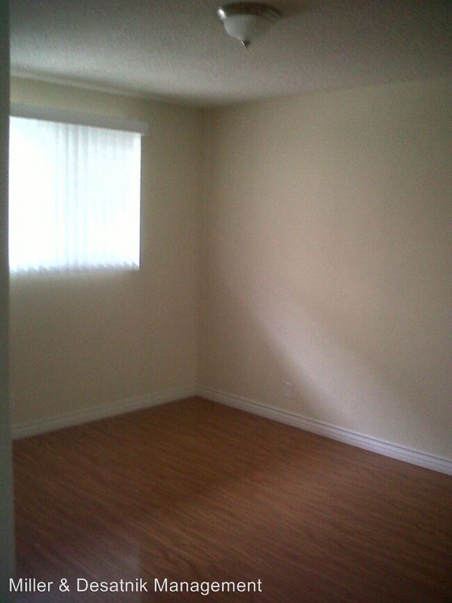 Foto del edificio - 3747 Clarington Ave