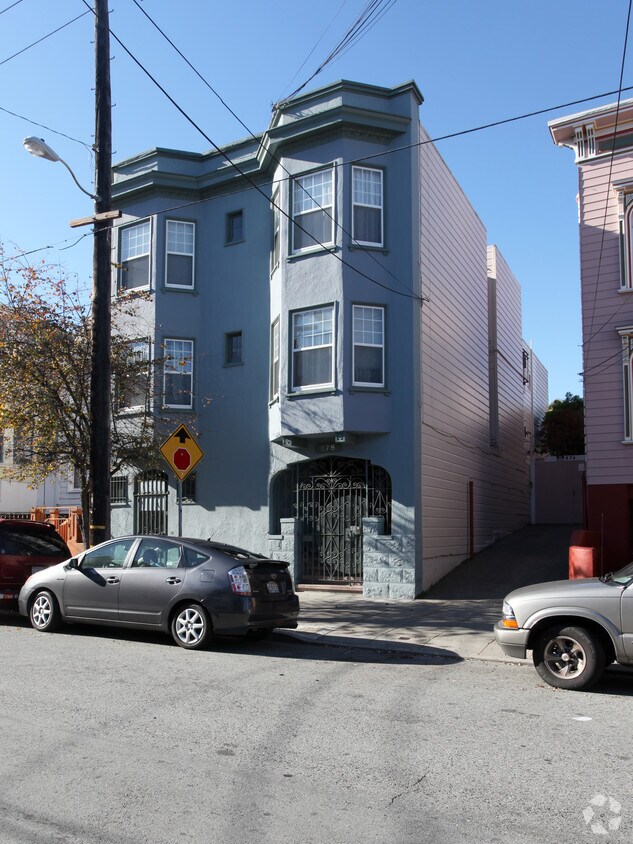 Building Photo - 876 Treat Ave
