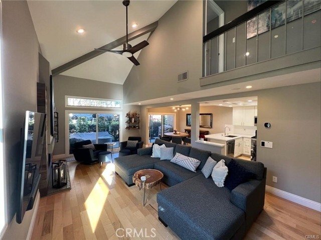 Foto del edificio - 7911 Woodlake Dr
