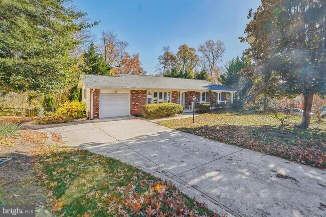 Building Photo - 4309 Selkirk Dr