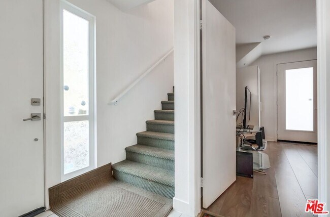 Foto del edificio - 2700 E Chaucer St