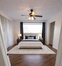 Building Photo - 1514 Parker Ln