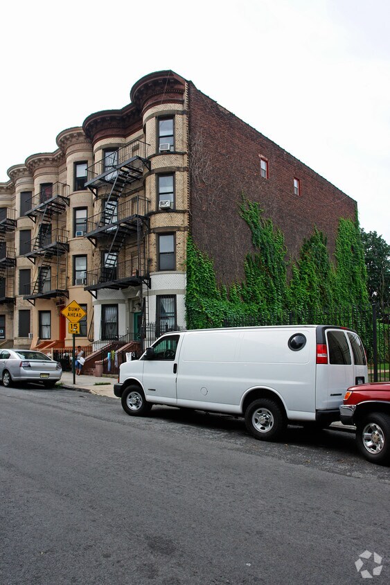 Foto del edificio - 336 14th St