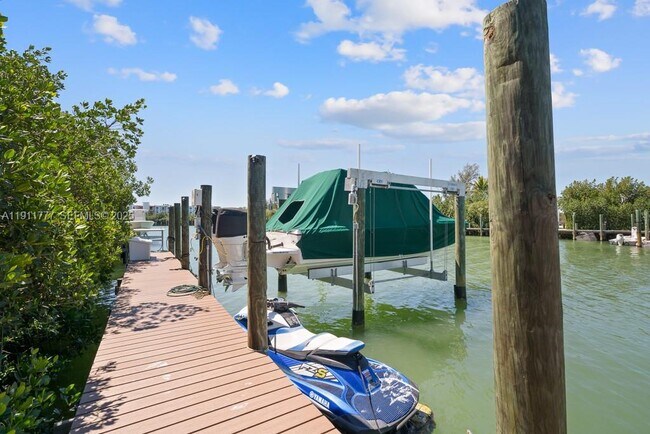 Foto del edificio - 112 Ave D