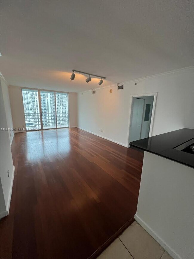 Building Photo - 325 S Biscayne Blvd