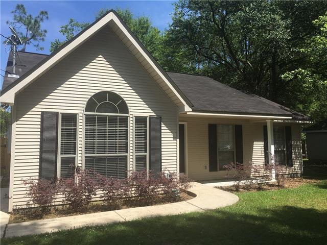 Foto principal - 66068 Cypress St