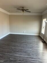 Building Photo - 8223 NW Stone Mill Dr