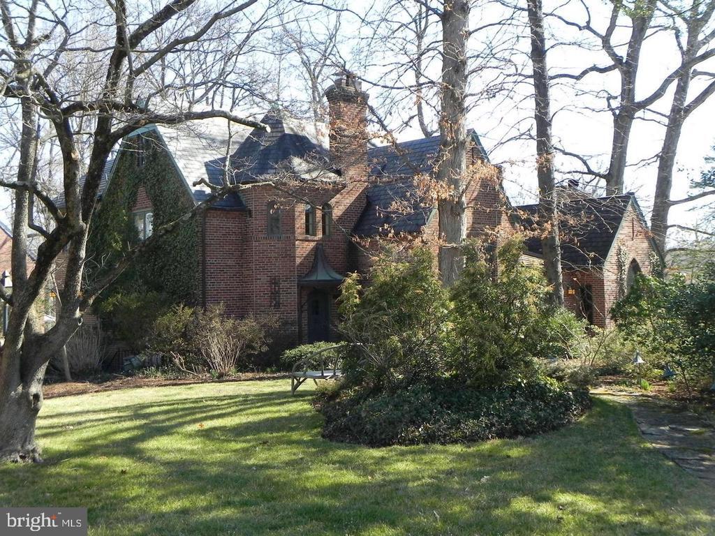 Foto del edificio - 3203 Leland St