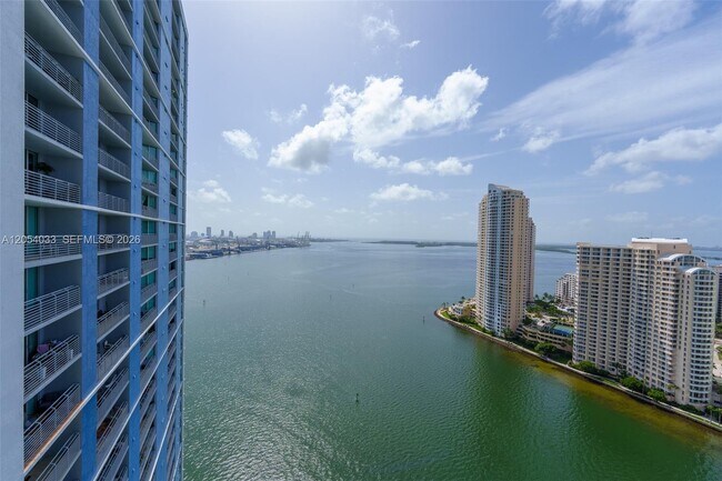 Building Photo - 325 S Biscayne Blvd