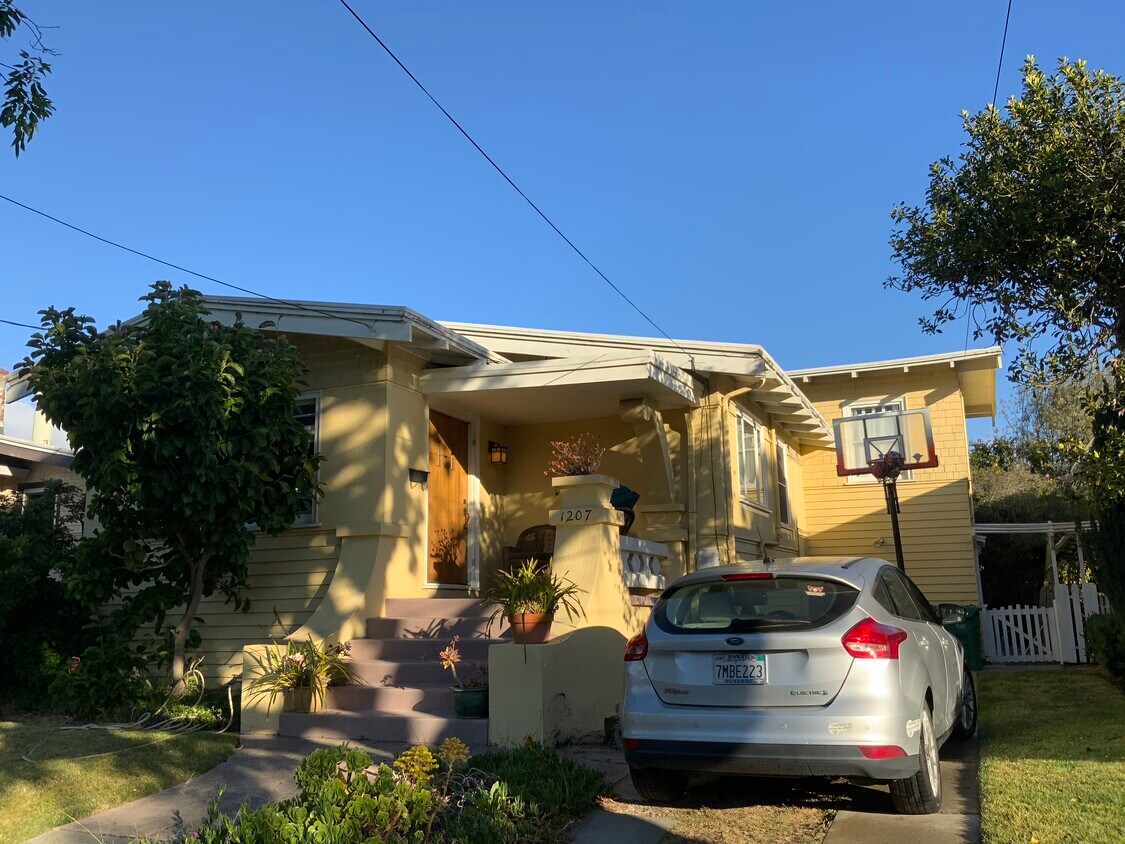 1207 High St, Alameda, CA 94501 House for Rent in Alameda, CA