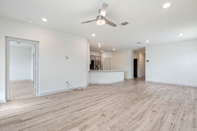 Foto del edificio - Beautiful 4 bedroom, 2 bathroom home in Pioneer Hill!!!