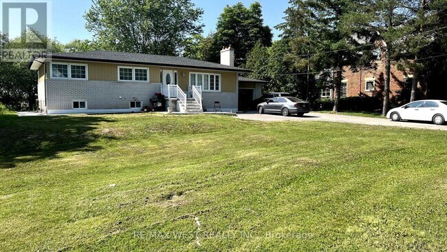 Photo du bâtiment - 5968 Olde Base Line Rd