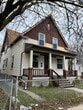 Foto principal - 3743A N Port Washington Ave