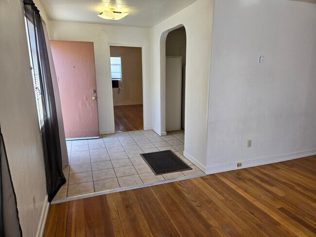 Foto del edificio - 1013 6th St NW