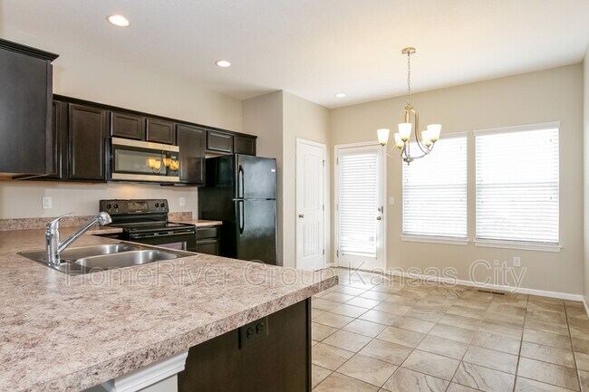 Foto del edificio - 26125 W 141st Terrace