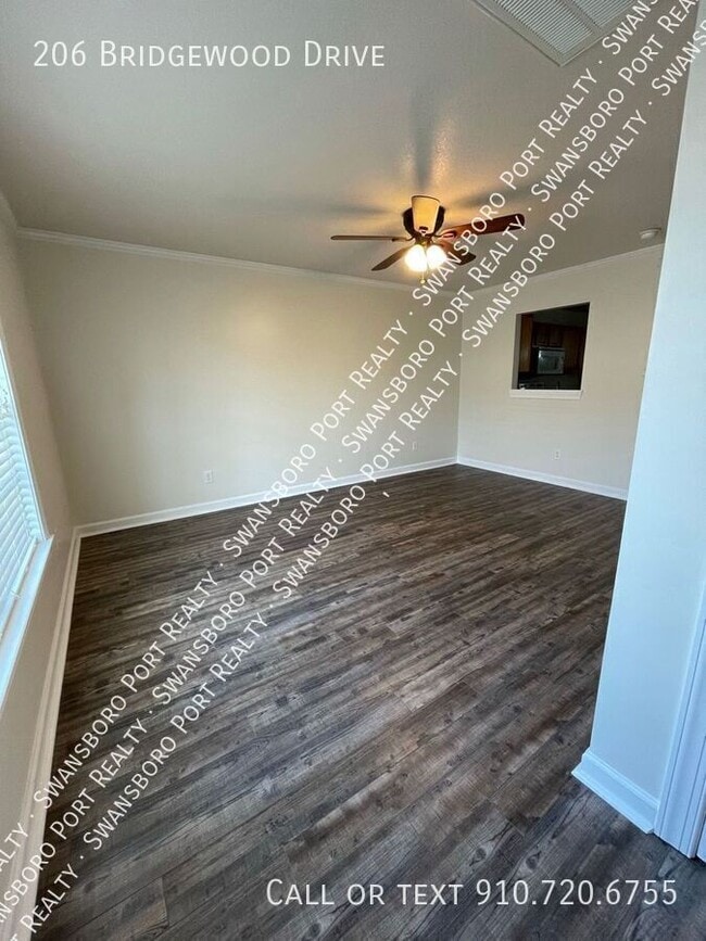 Building Photo - 206 Bridgewood Dr
