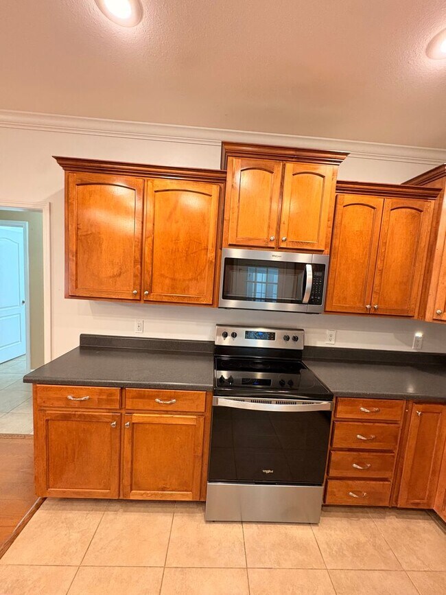 Foto del edificio - 102 Timber Hill Ct