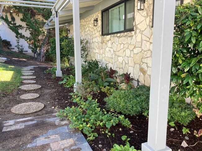 Foto del edificio - Resort Style Living in Rancho Palos Verdes