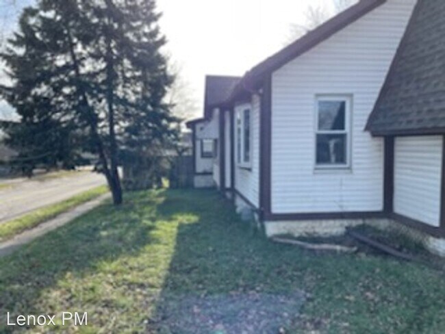 Building Photo - 3 br, 1 bath House - 1085 La Salle Ave