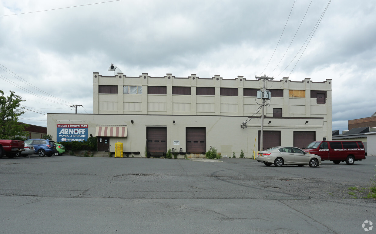 Building Photo - Nipper Building