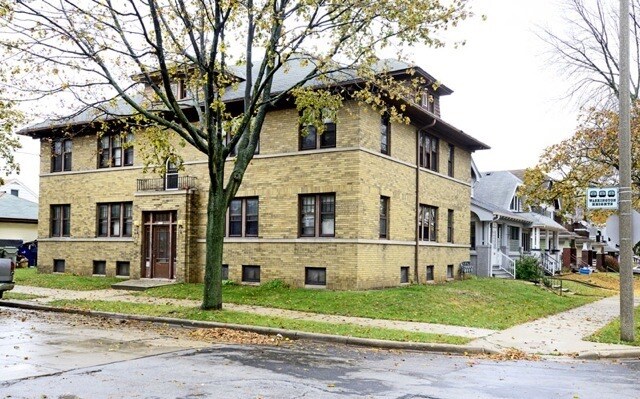 Building Photo - 4927 W Galena St