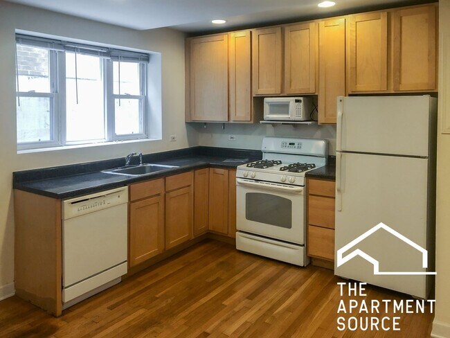 Foto del edificio - 3926 N Pine Grove Ave