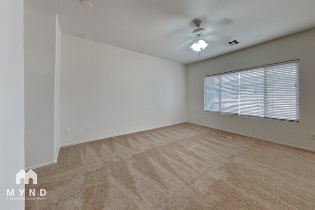 Foto del edificio - 9928 W Marguerite Ave