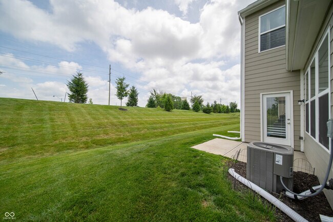 Foto del edificio - 14158 Bay Willow Dr