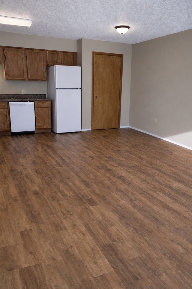 Building Photo - 1012 13th St