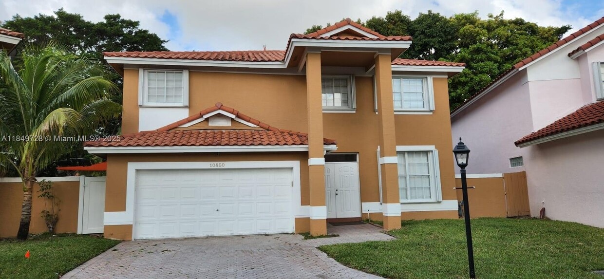 Primary Photo - 10850 SW 153rd Ct