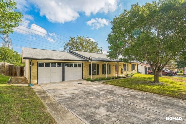 Building Photo - 9723 Five Frks