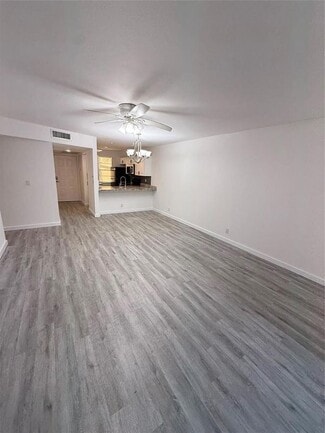 Building Photo - 8407 Royal Palm Blvd