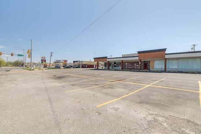 Foto del edificio - 3500 Newcastle Rd