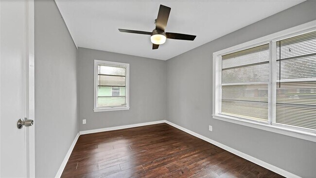 Foto del edificio - 2105 Olive St