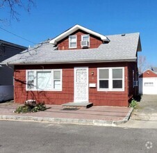 Building Photo - 11 Sound Beach Ave