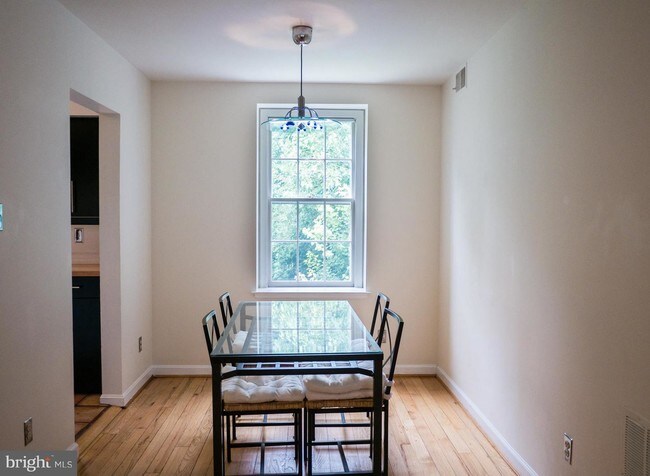 Foto del edificio - 3620 39th St NW