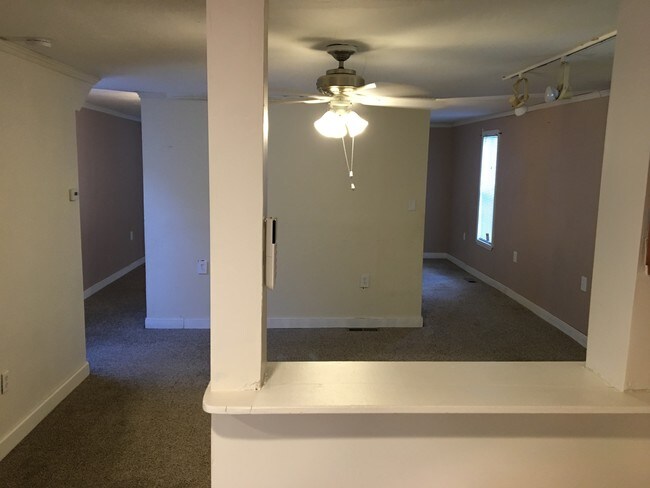 Sala de estar - 822 Bay Way