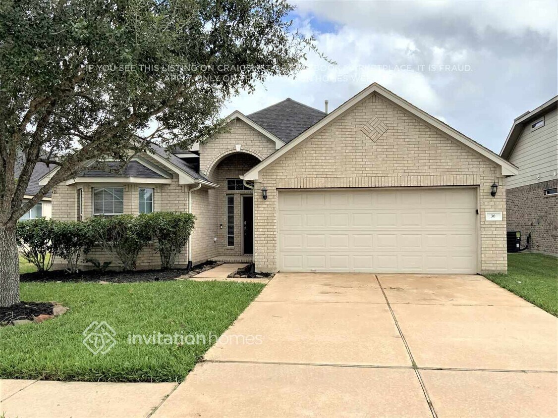 Foto principal - 30 Mira Loma Dr